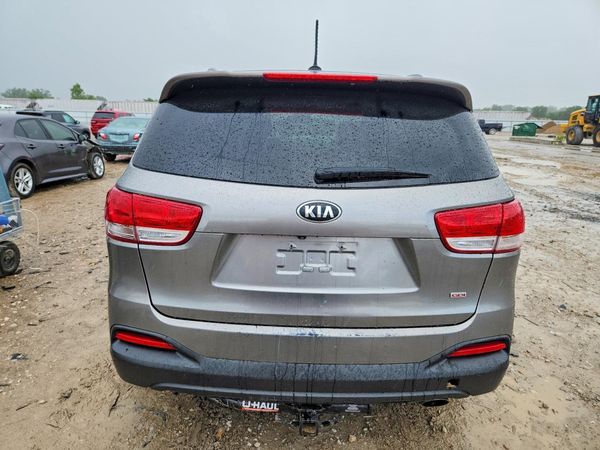 2016 KIA SORENTO L / LX