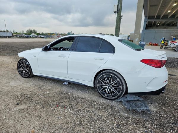 2026 MERCEDES-BENZ C AMG C43