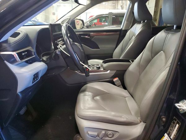 2020 TOYOTA HIGHLANDER Limited