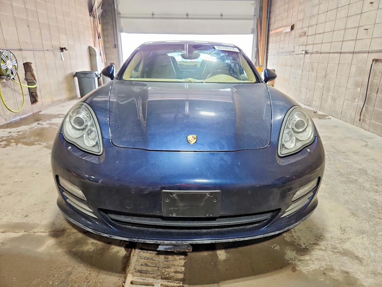 2012 PORSCHE PANAMERA S (2WD), 4S (4WD)