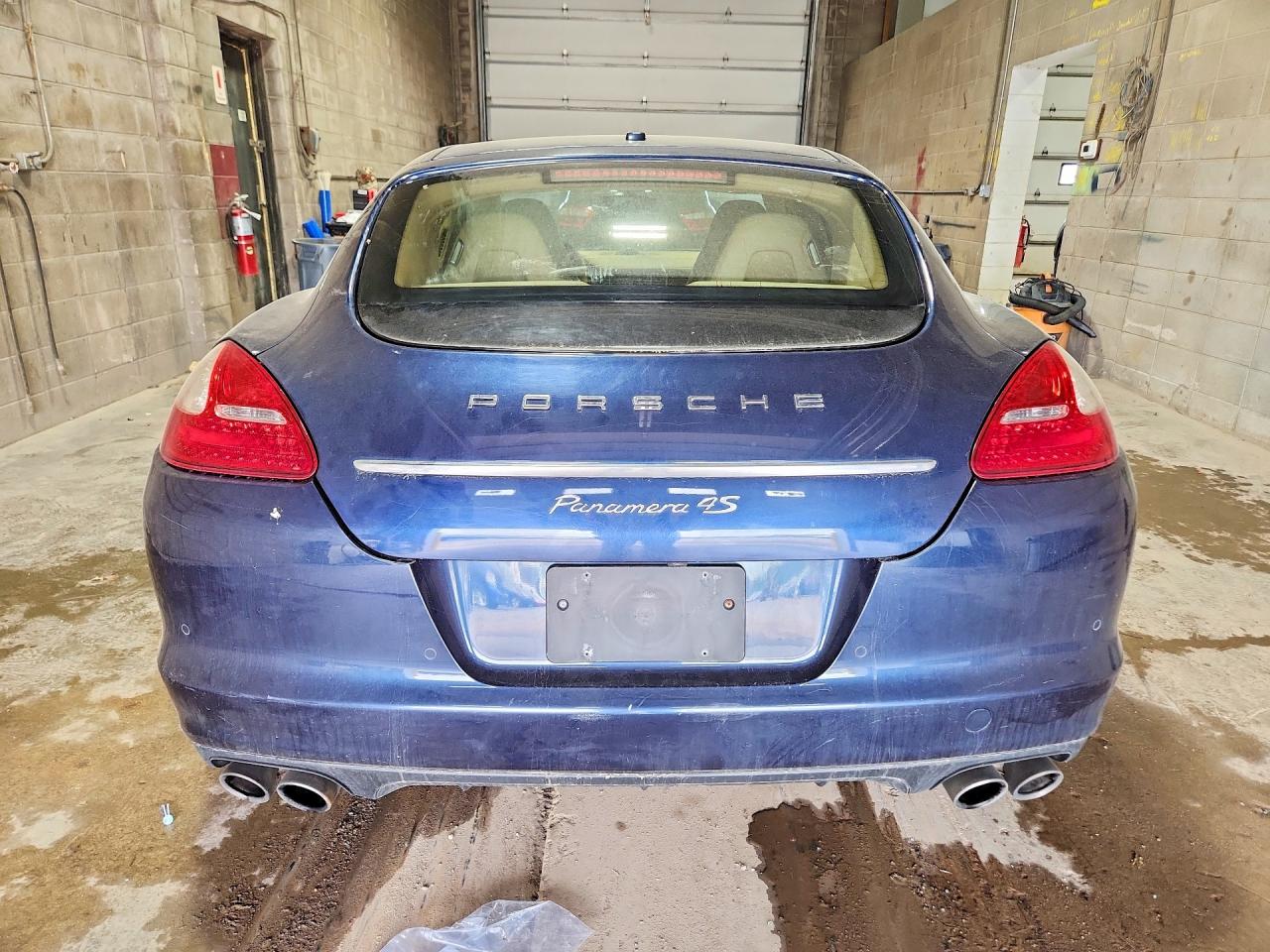 2012 PORSCHE PANAMERA S (2WD), 4S (4WD)