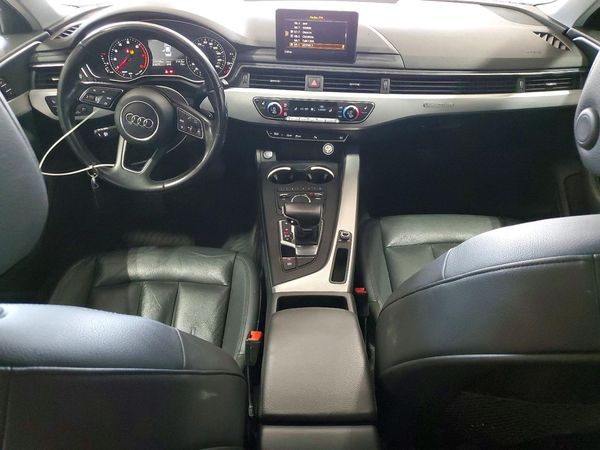 2017 AUDI A4 quattro Premium