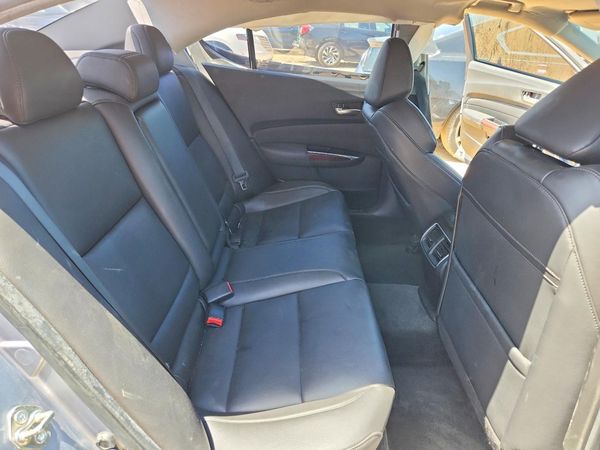 2016 ACURA TLX Base