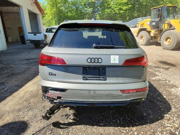 2024 AUDI Q5 E