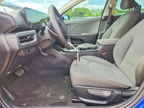 2025 KIA K4 LX, LXS