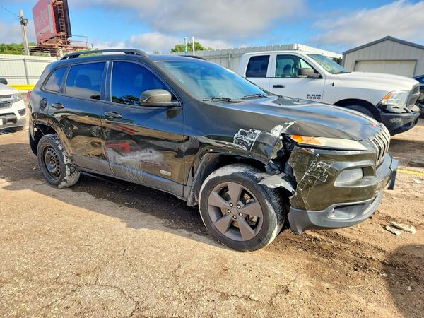 2016 JEEP CHEROKEE LATITUDE 4X4