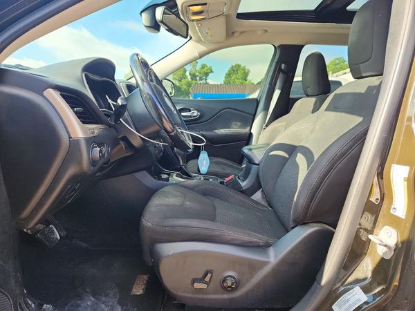 2016 JEEP CHEROKEE LATITUDE 4X4