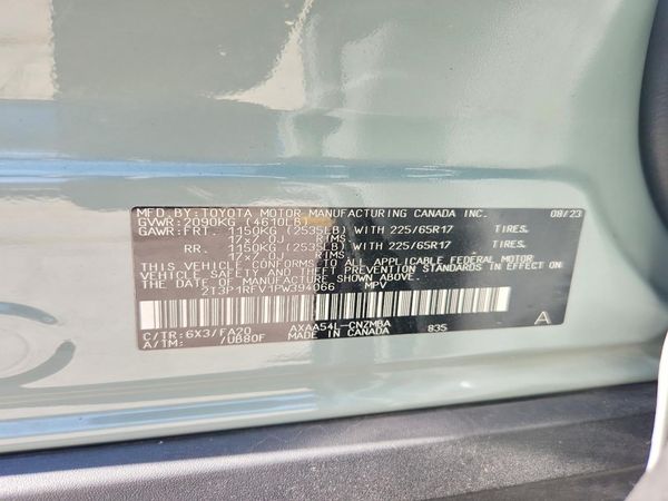 2023 TOYOTA RAV4 XLE