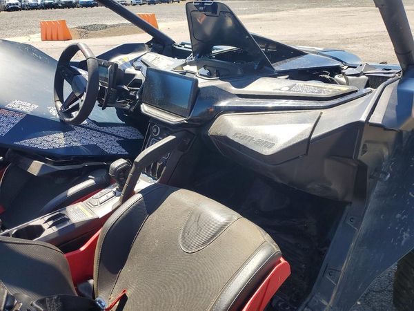 2025 CAN-AM MAVERICK R
