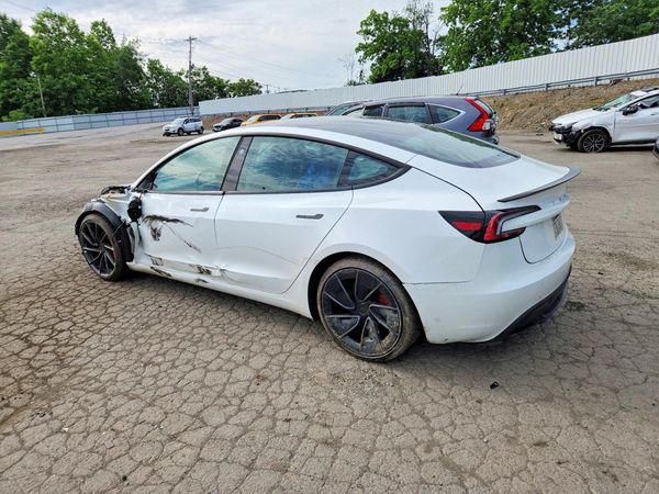 2024 TESLA MODEL 3