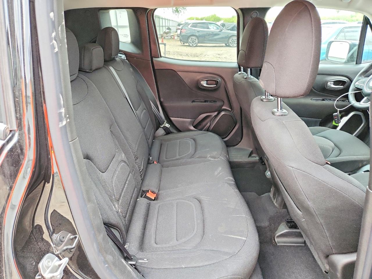 2021 JEEP RENEGADE LATITUDE 4X2