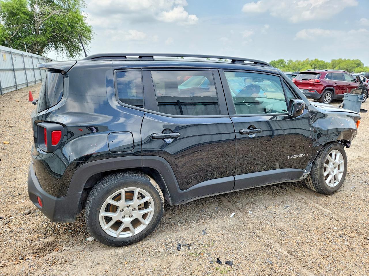 2021 JEEP RENEGADE LATITUDE 4X2