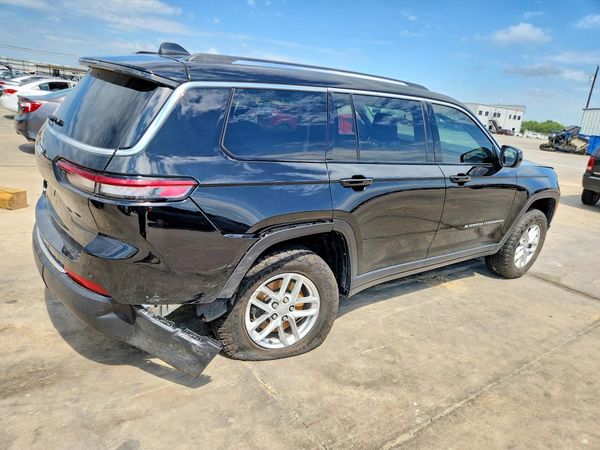 2022 JEEP GRAND CHEROKEE L LAREDO 4X4