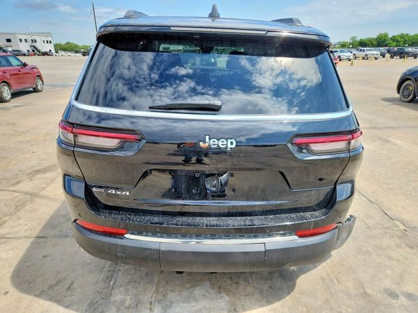 2022 JEEP GRAND CHEROKEE L LAREDO 4X4