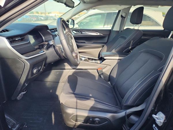 2022 JEEP GRAND CHEROKEE L LAREDO 4X4