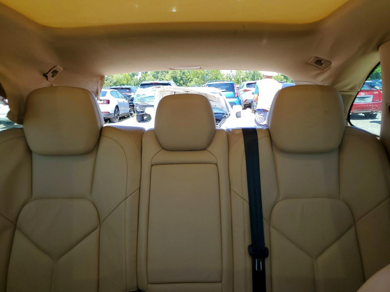 2014 PORSCHE CAYENNE