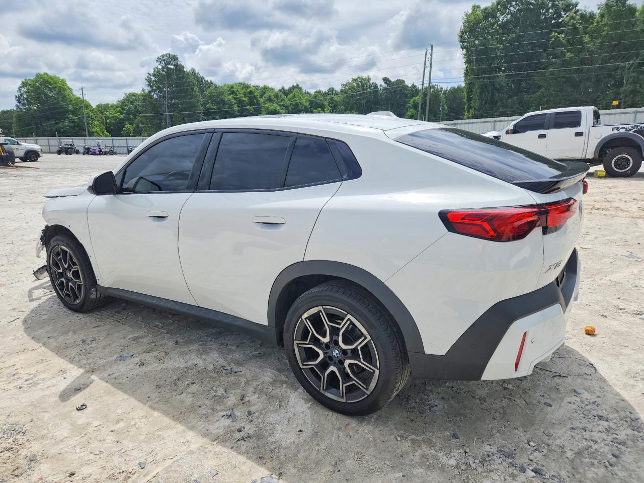 2025 BMW X2 xDrive28i