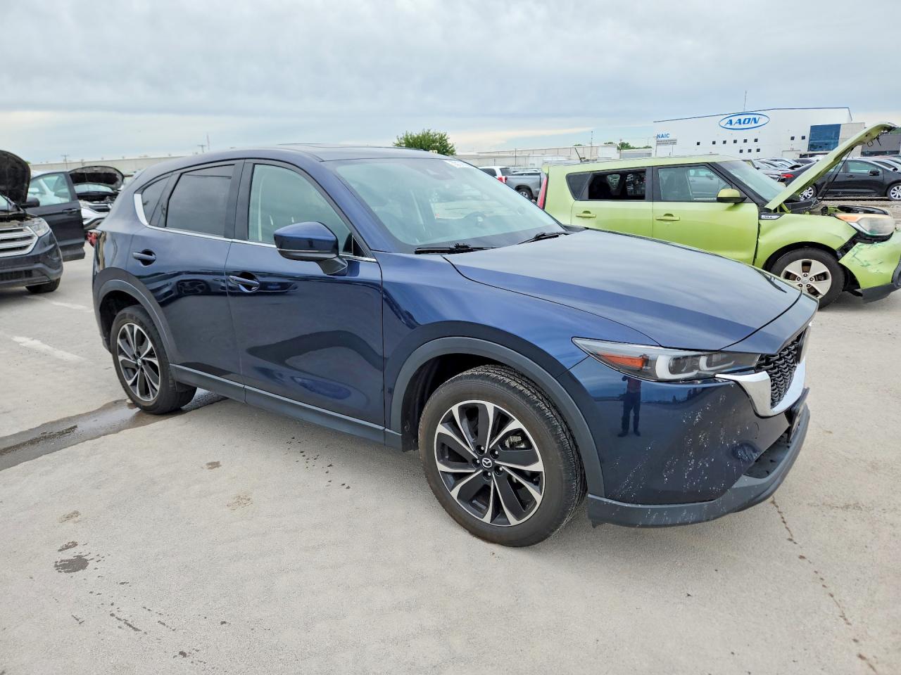 2023 MAZDA CX-5 Premium Package