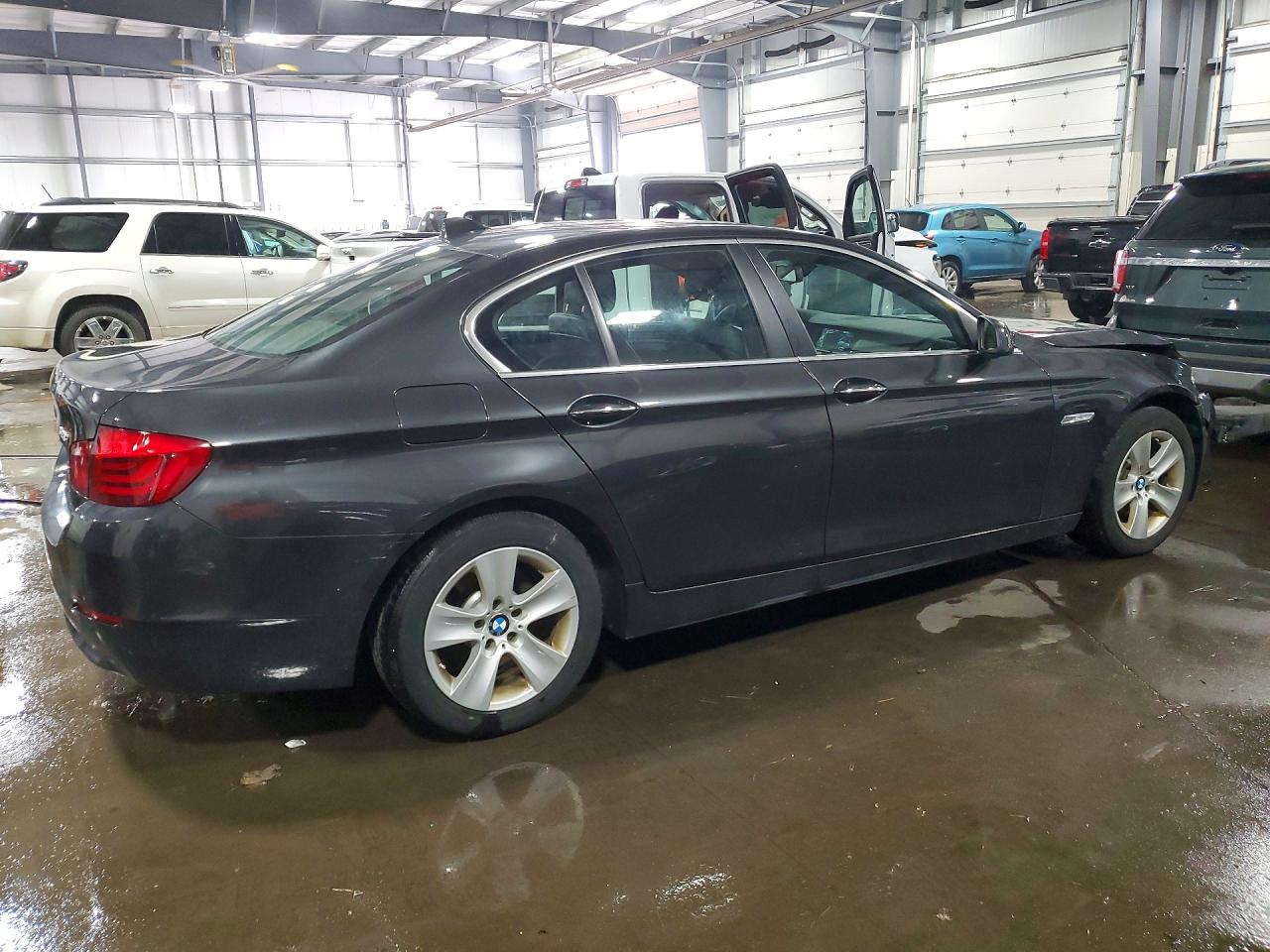 2013 BMW 528