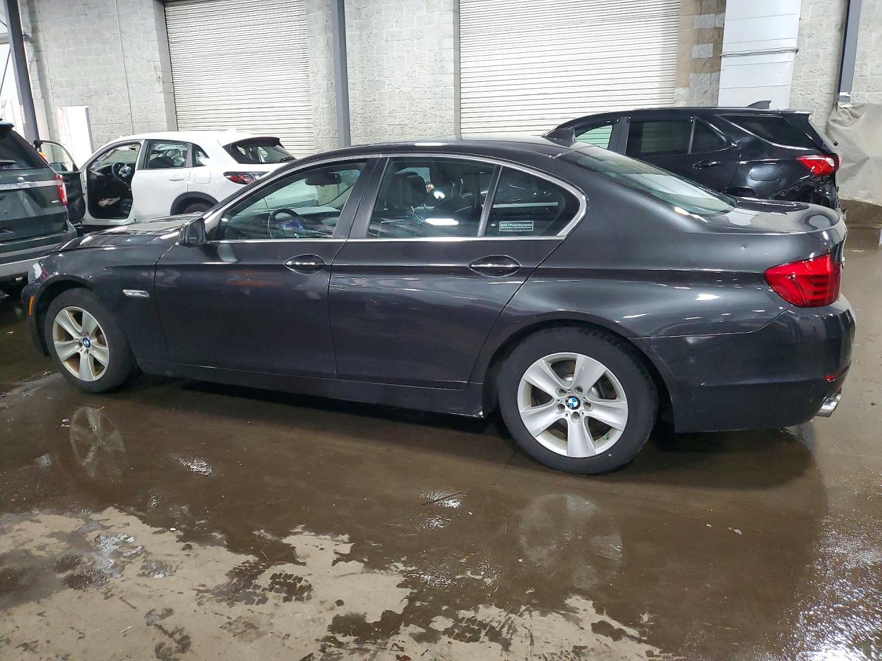 2013 BMW 528