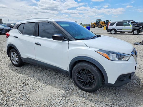 2019 NISSAN KICKS