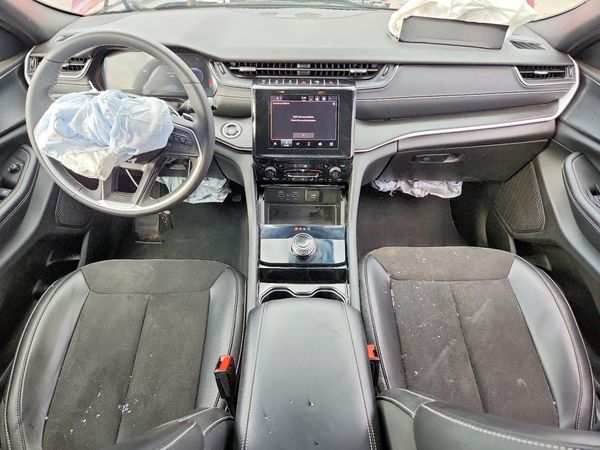 2023 JEEP CHEROKEE Laredo, Altitude — CKPT
