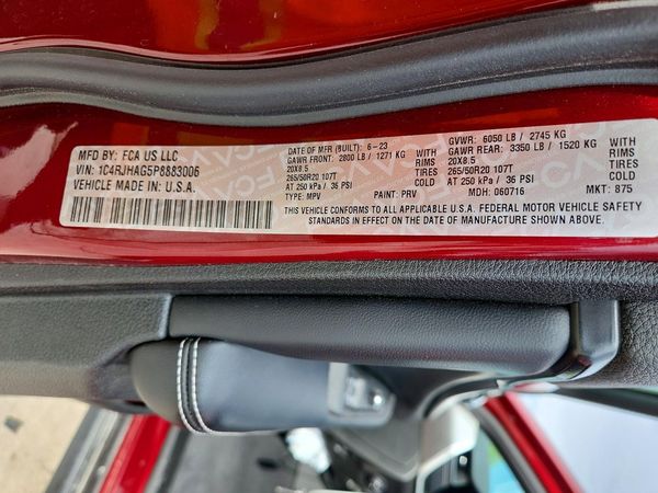 2023 JEEP CHEROKEE Laredo, Altitude — VINS