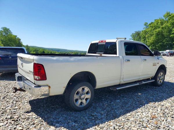 2015 RAM 3500 SLT CREW CAB 4X4