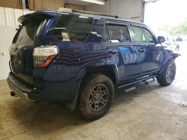2020 TOYOTA 4RUNNER