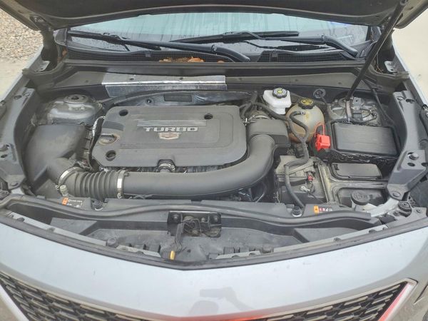 2023 CADILLAC XT4 Premium Luxury