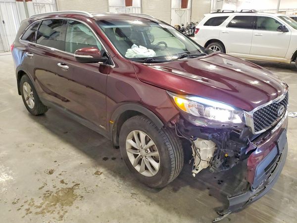 2016 KIA SORENTO L / LX