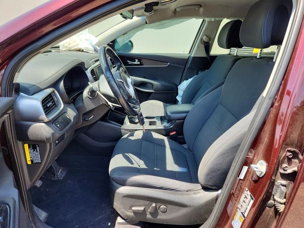 2016 KIA SORENTO L / LX