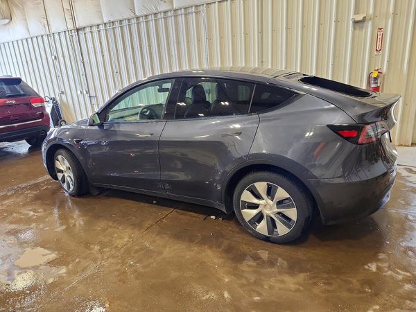 2022 TESLA MODEL Y