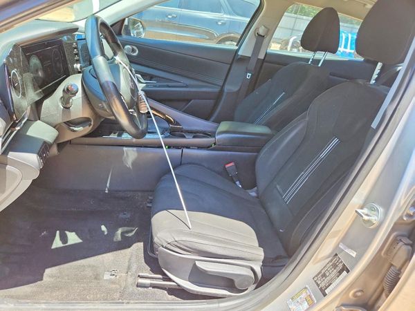 2021 HYUNDAI ELANTRA SEL w/ Convenience Pkg