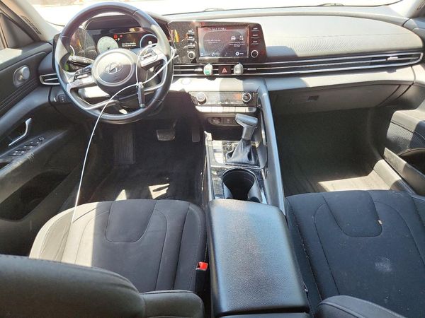 2021 HYUNDAI ELANTRA SEL w/ Convenience Pkg