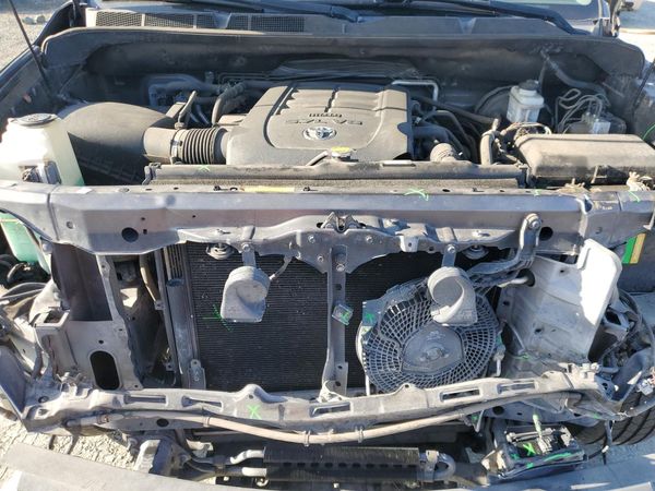 2016 TOYOTA SEQUOIA