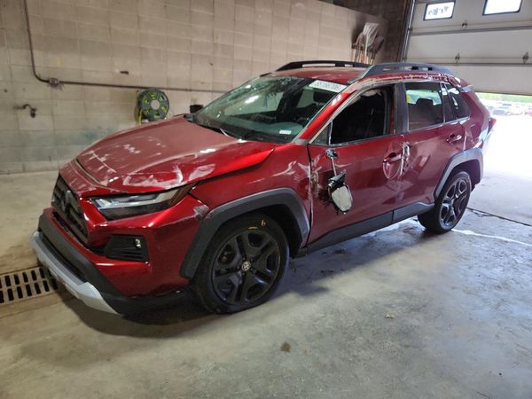 2023 TOYOTA RAV4 Adventure — Front 3/4