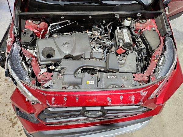 2023 TOYOTA RAV4 Adventure — Engine bay