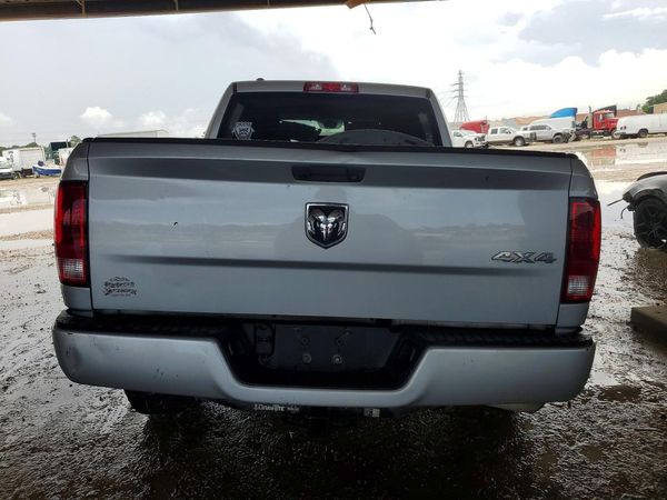 2018 RAM 1500 ST