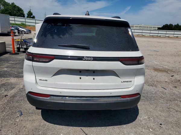 2024 JEEP GRAND CHEROKEE LAREDO 4X4