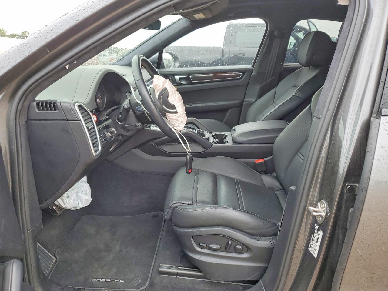 2023 PORSCHE CAYENNE GTS Coupe