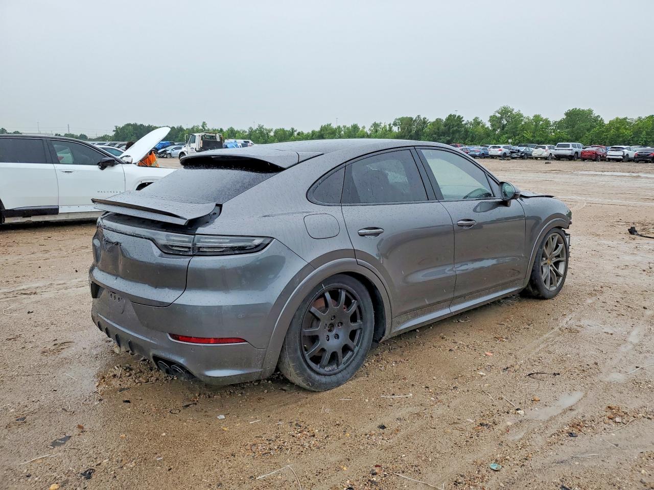 2023 PORSCHE CAYENNE GTS Coupe