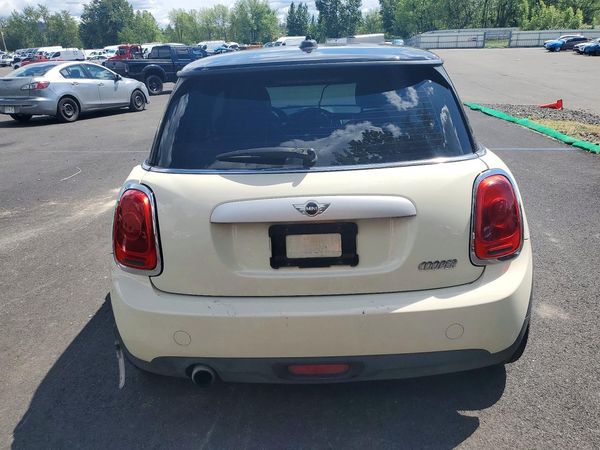 2015 MINI COOPER