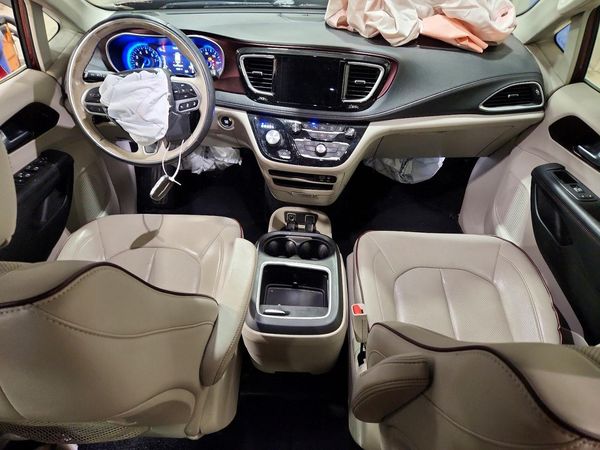 2018 CHRYSLER PACIFICA