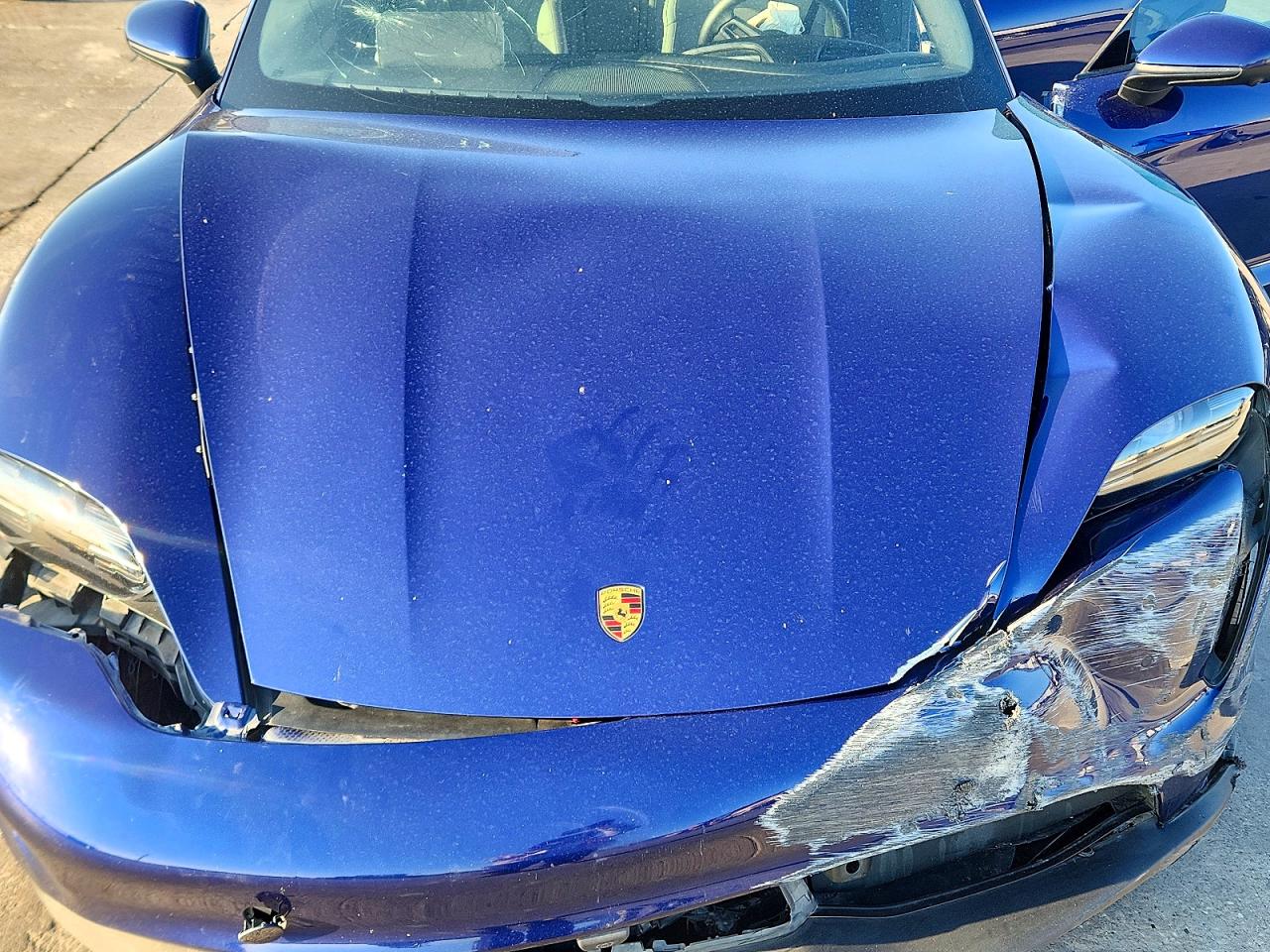 2022 PORSCHE TAYCAN