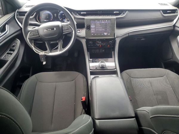 2025 JEEP GRAN CHERO Laredo, Altitude
