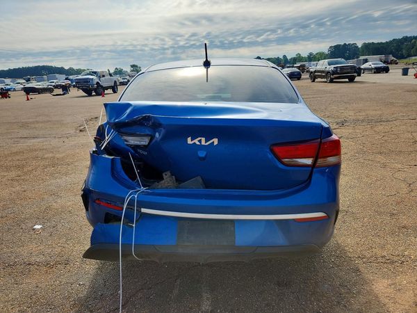 2022 KIA RIO LX, S