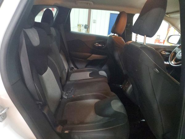 2018 JEEP CHEROKEE LATITUDE FWD