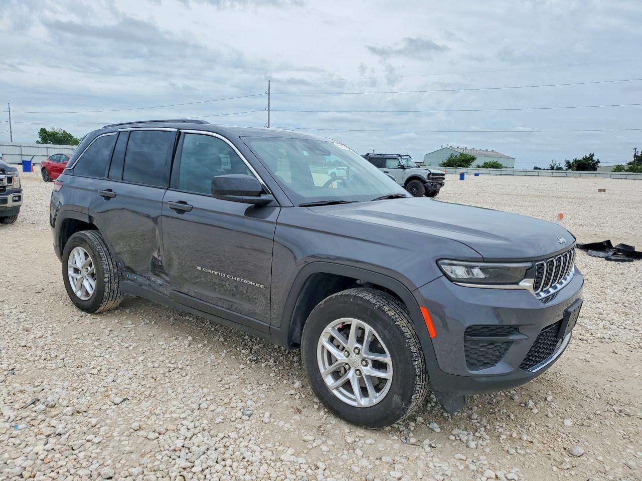 2025 JEEP GRAND CHEROKEE Laredo, Altitude