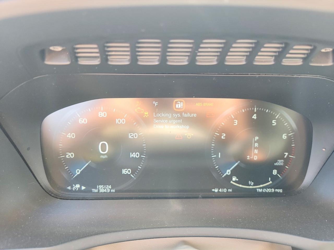 2016 VOLVO XC90 SV42 Momentum